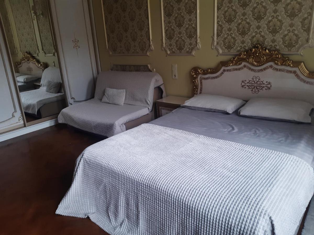 Квартира Возле Оперы Lviv Bagian luar foto